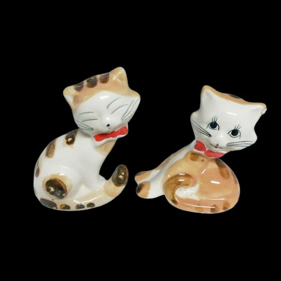 Vintage Whimsical Cat Figurines Tabby Calico Bow Tie Kitty Pair Ceramic Decor - Picture 2 of 11